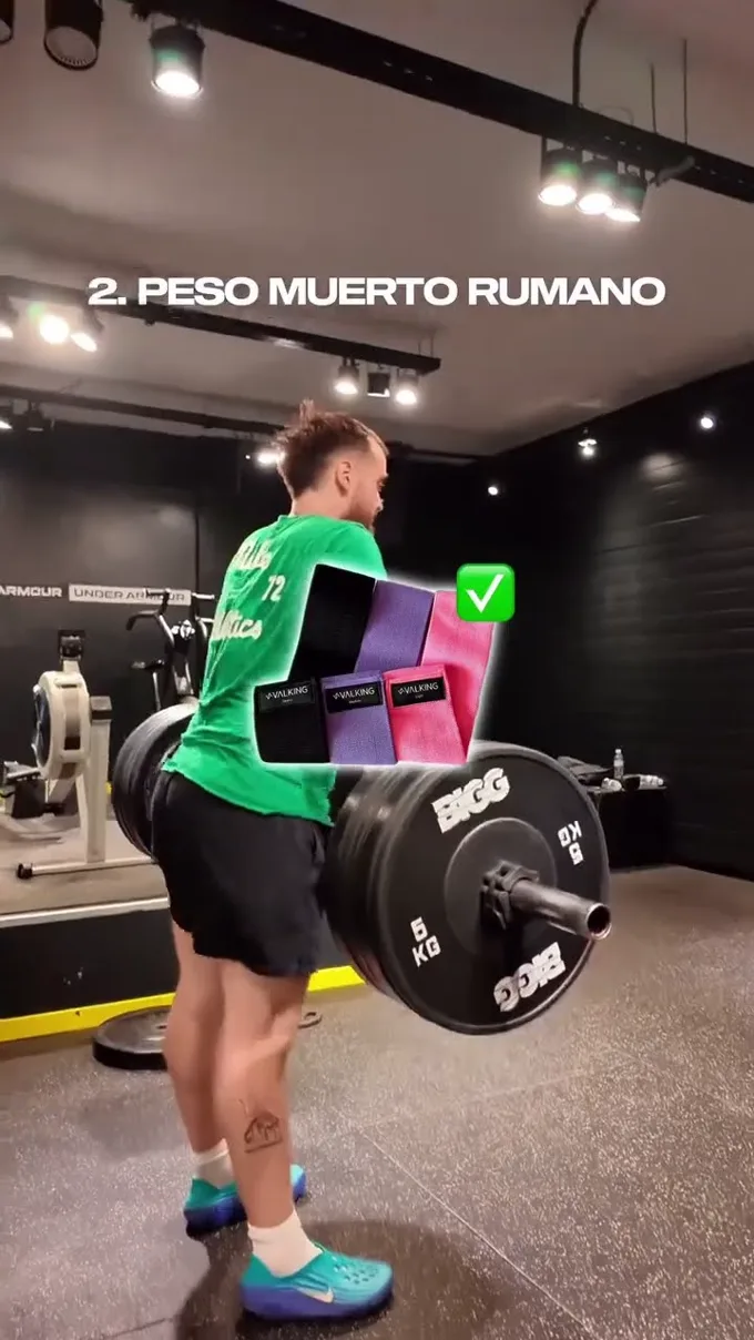 Entrenamiento de pierna de Ibai Llanos en Barcelona Barbell Club